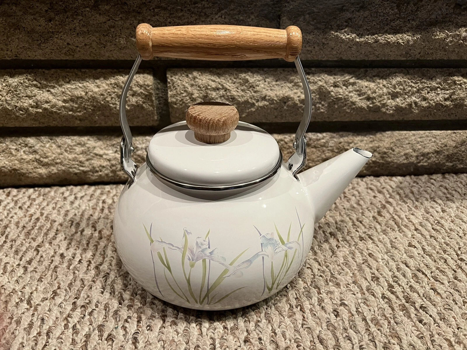 Corning Lincoware Tea Pot Handle White Color Floral & Grass Design Flowers