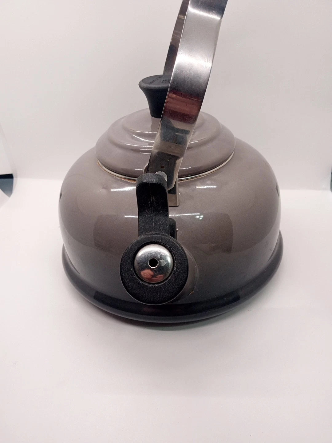 Le Creuset 1.6L 1.7 Qt Classic Whistling Kettle Grey Ombre EUC Enamel