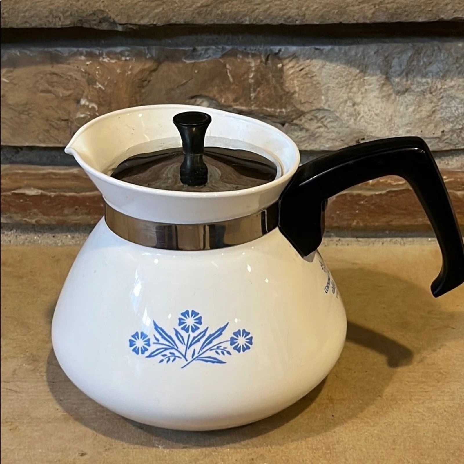 Corning Ware Vintage Blue Cornflower 6-Cup Coffee Teapot
