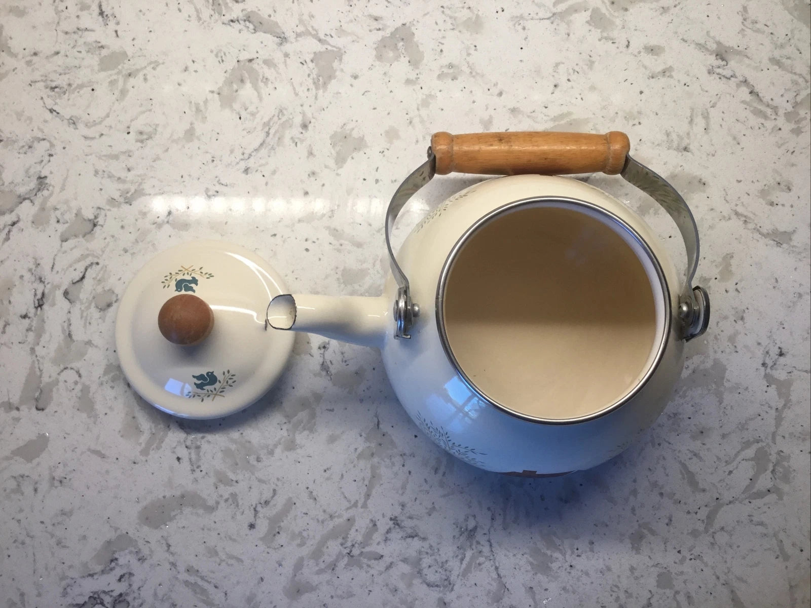 Himark Country Home 48 oz Enamel Tea Kettle w/Wood Handle VERY HARD TO FIND