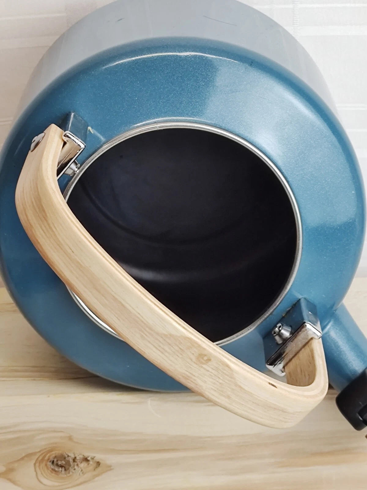 Ayesha Collection 2-Quart Whistling Teakettle, Twilight Teal