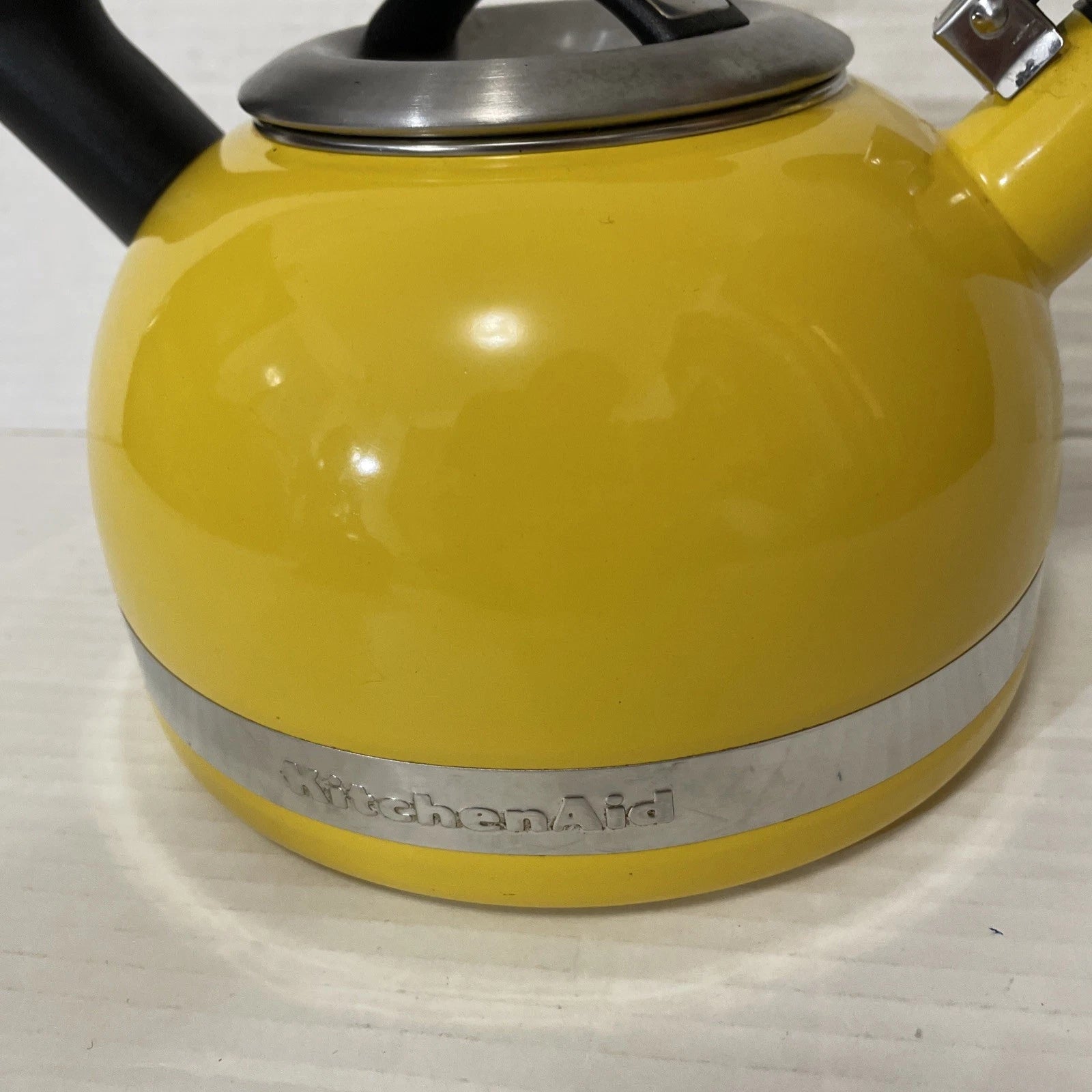 Kitchen Aid Citrus Sunrise Kettle C Handle Enamel Trim Bandsome Yellow Retro