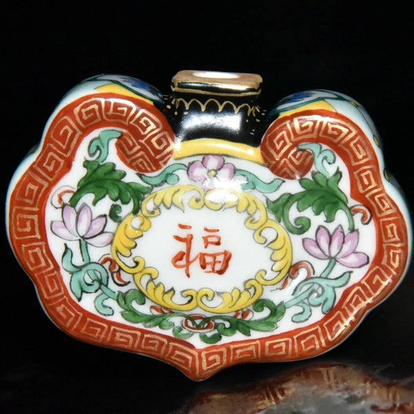 2.8" Powder enamel snuff bottle with patterns of good fortune in Qing Dynasty