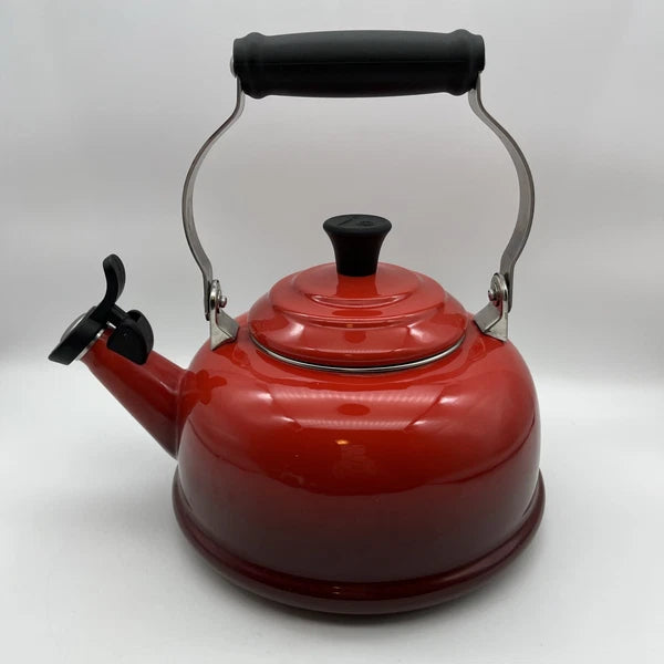 Le Creuset Tea Kettle Teapot Red Ombre Enamel Steel 1.7 Quart