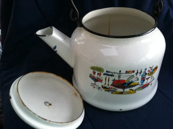 EnamelWare Tea Pot Berggren Scandinavian Rosemaling Folk Art Turkey Harvest