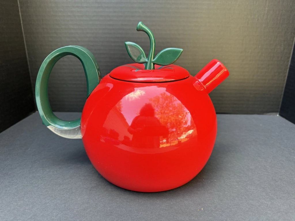 Copco - Enamel Tomato Tea Kettle - Brilliant Red - 2.5 Quarts