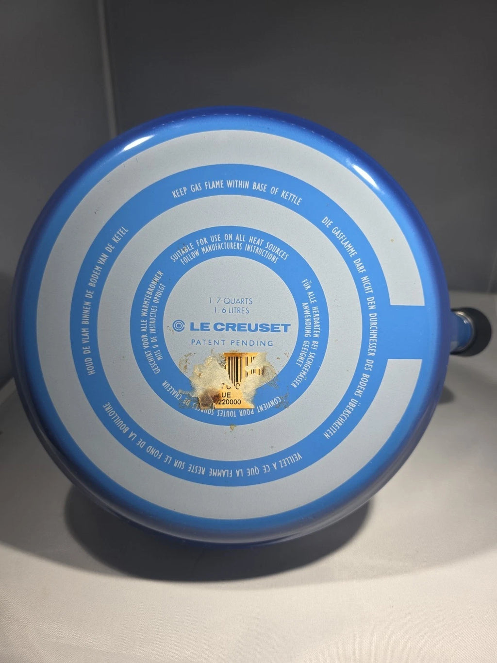 Le Creuset Enamel On Steel Whistling Tea Kettle 1.7 qt. Blue Ombre Teapot Gas El