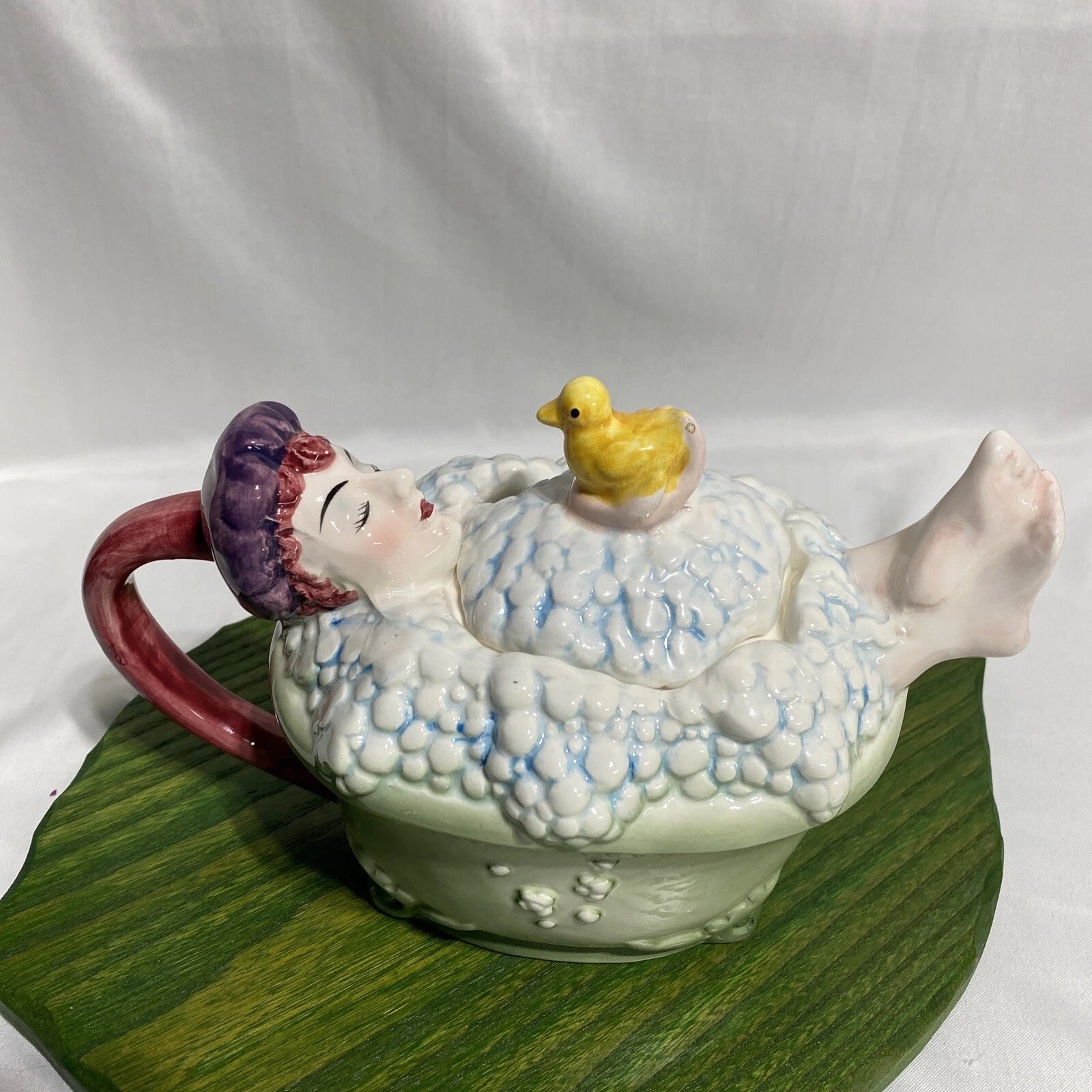 Vintage 1988 Dept 56 Tea Time No. 6 " Bubbles " Collectible Bather w Duck Teapot