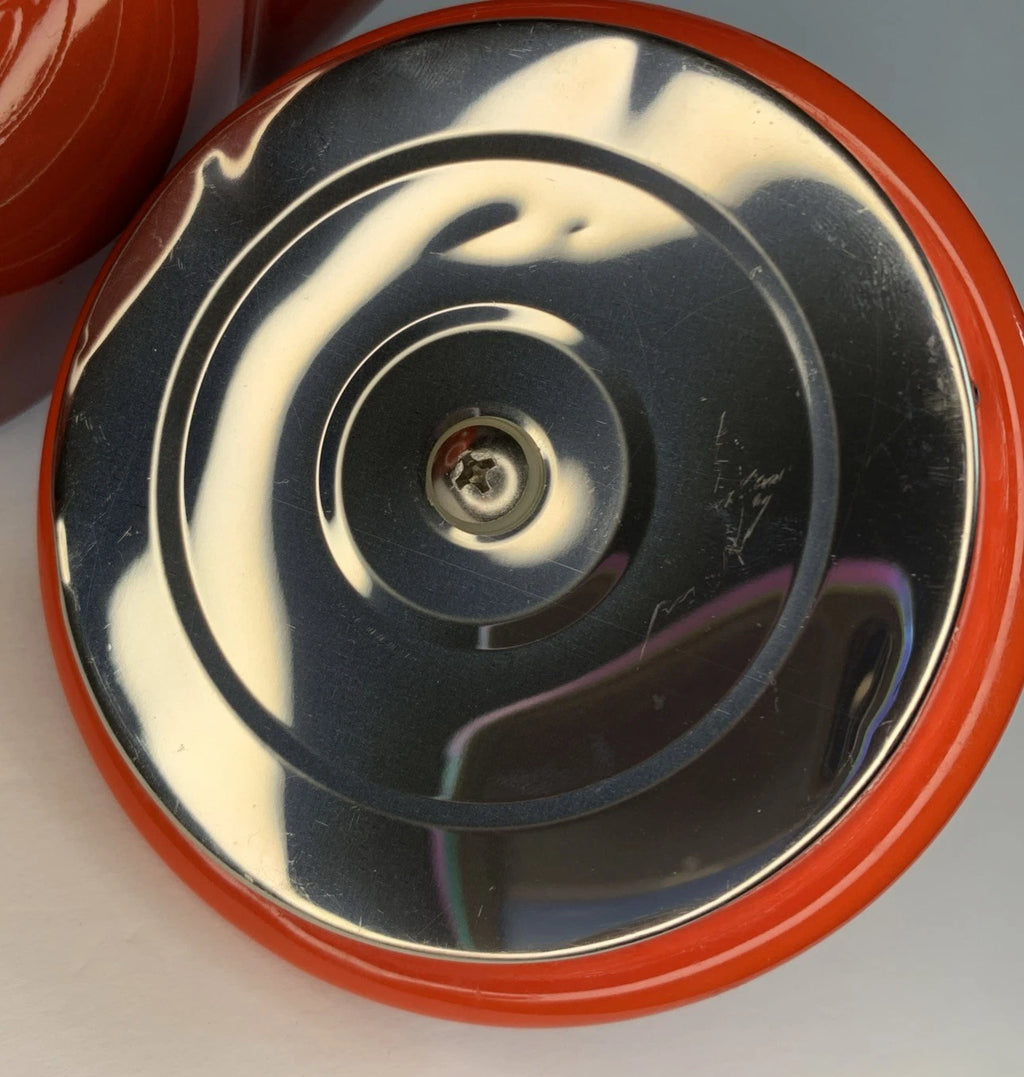 Le Creuset Halo Whistling Teapot 1.1 Literd Red Cerise Ombré 1.25 Quart Enamel