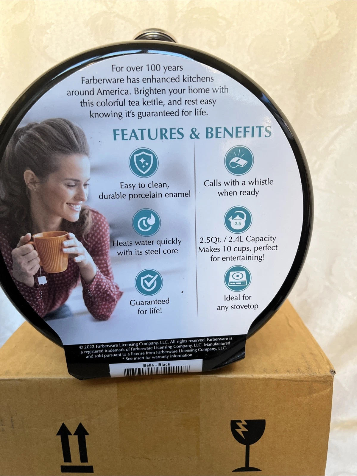 FARBERWARE Bella Water Kettle Whistling Stovetop Tea Pot - Black 2.5Qt.