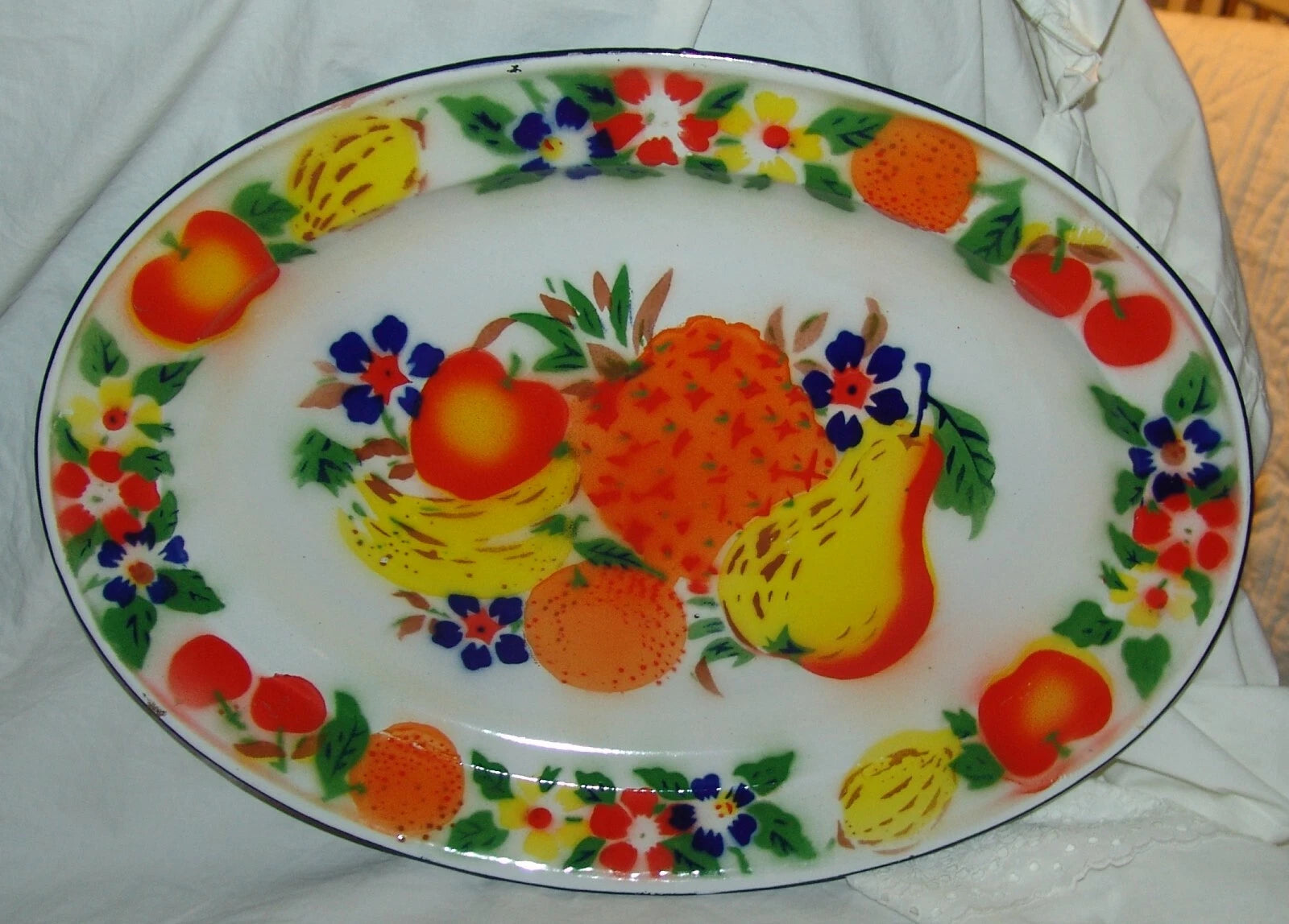Lot Large Vtg Enamelware Serving Platter Plate Bowl Fruit Tea Pot Teapot Decor