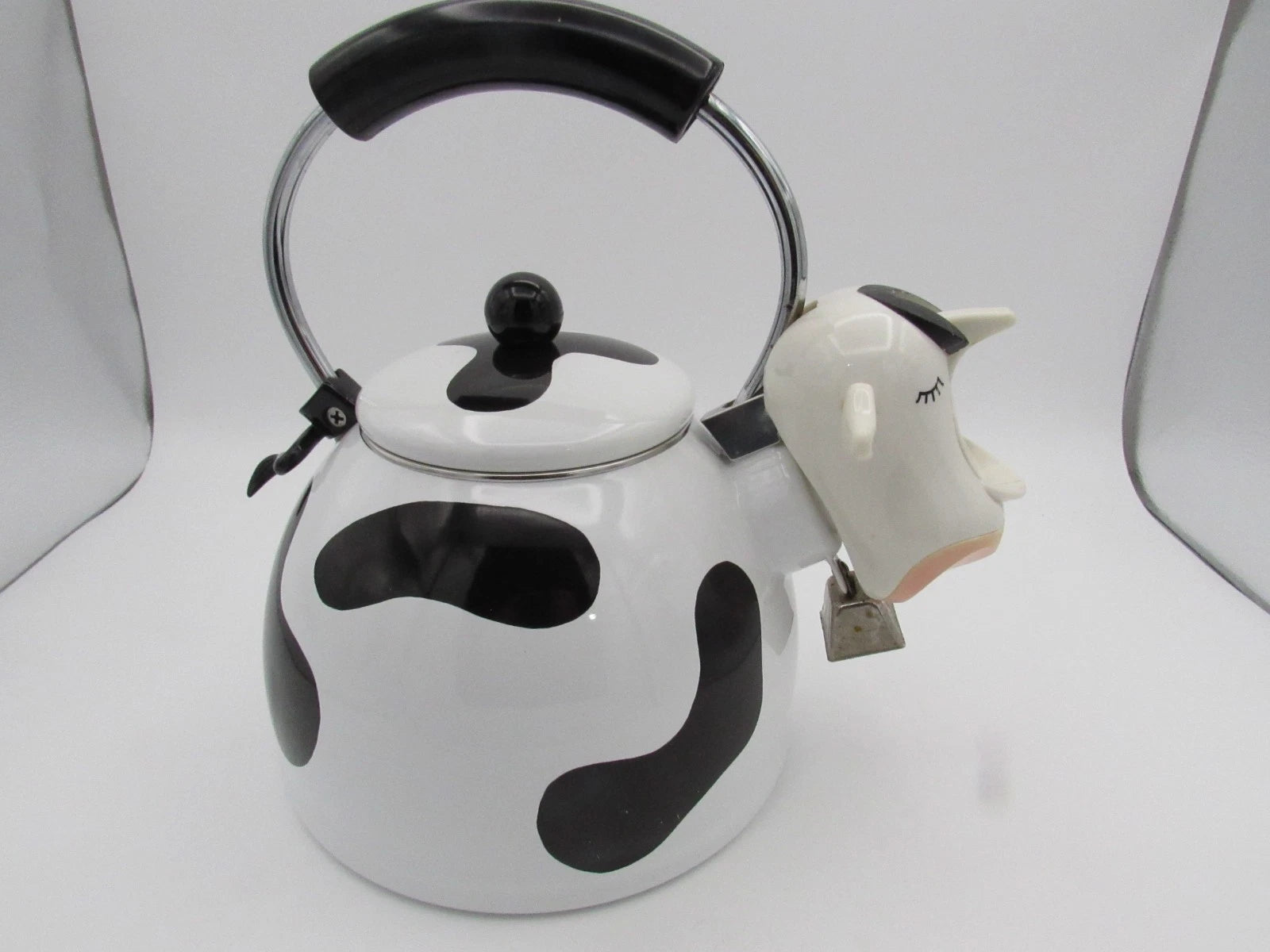 M Kamenstein Black White Cow Whistling Tea Kettle 2.5 qt from 1992