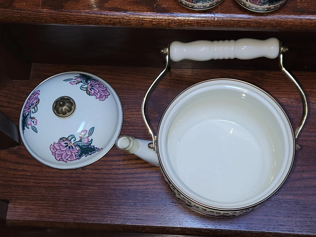 PAISLEY GARDEN Preferred Stock Stoneware Tea Kettle, 4 Mugs, Salt & Pepper NEW