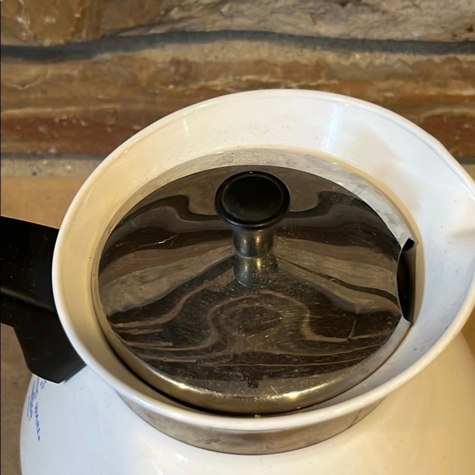 Corning Ware Vintage Blue Cornflower 6-Cup Coffee Teapot