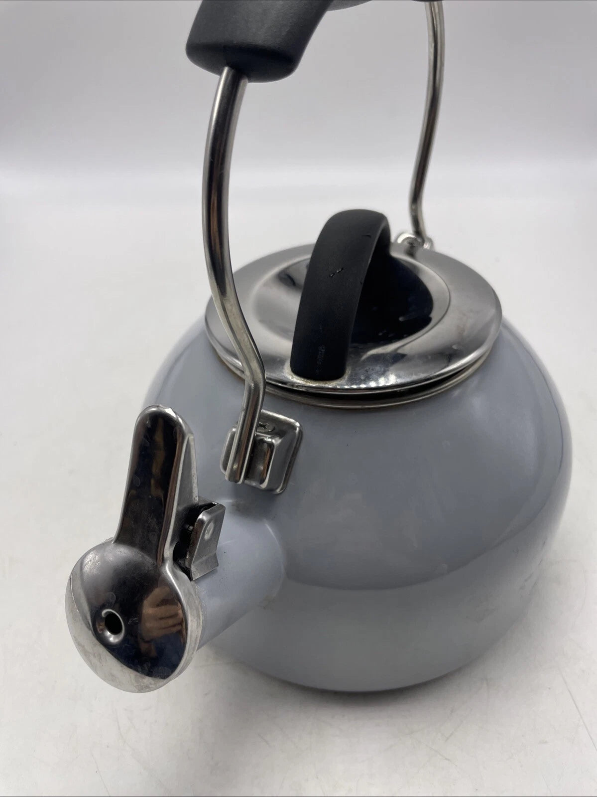 CHANTAL Teakettle Whistling 1.8 Qt Enamel on Steel Light Gray Blue Tea Kettle