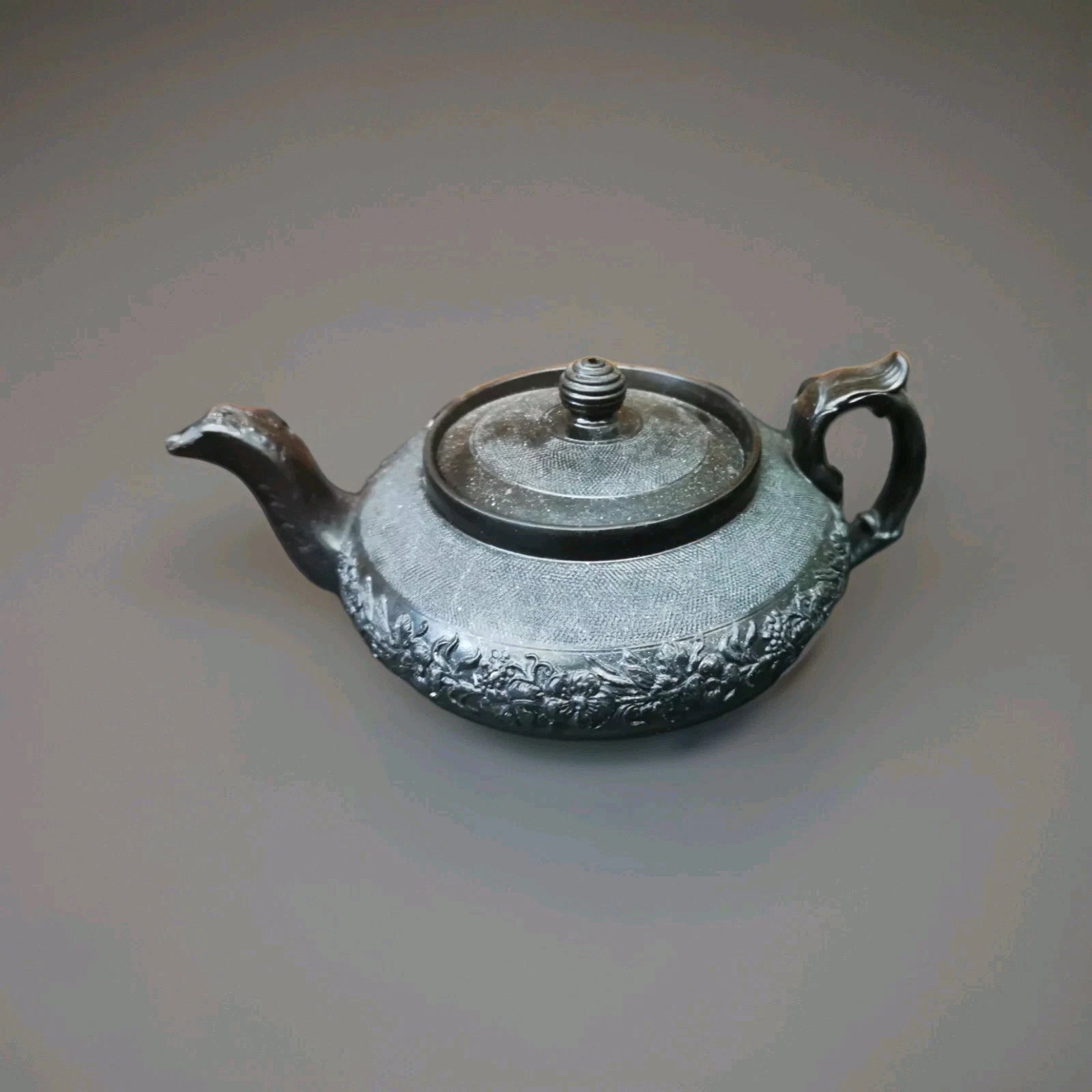 RARE ANTIQUE CYPLES SPODE 1815 TO 1820 BLACK BASALT SMALL TEAPOT GOOD CONDITION