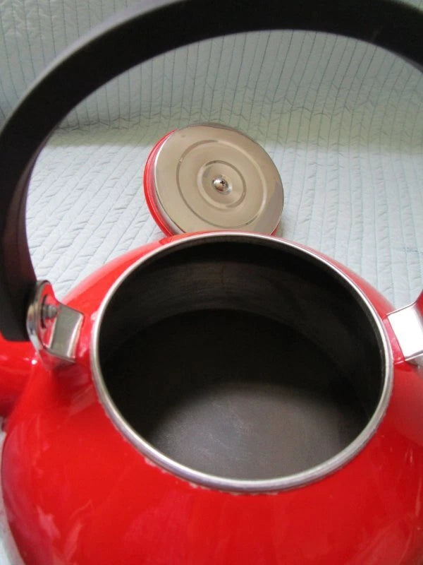 Le Creuset Zen Whistling Tea Kettle Pot Cerise Red Ombre 1.6 Quart