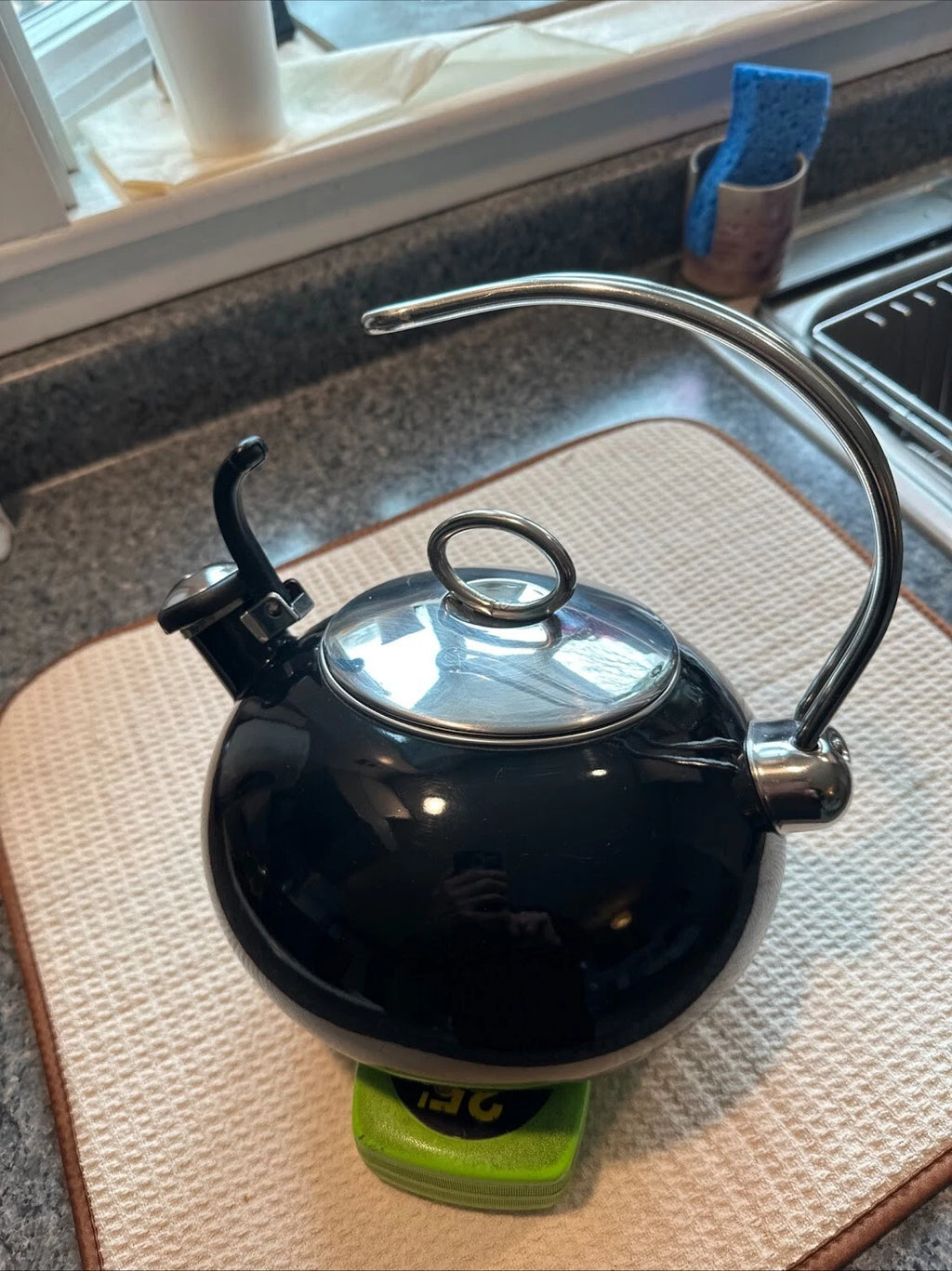Enamel-on-Steel Classic Tea Kettle BLACK 1.5 Qt