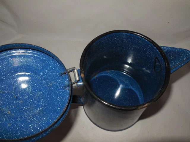 Vintage 7 cup Blue Enamel Camp Hot Water Or Tea Pot
