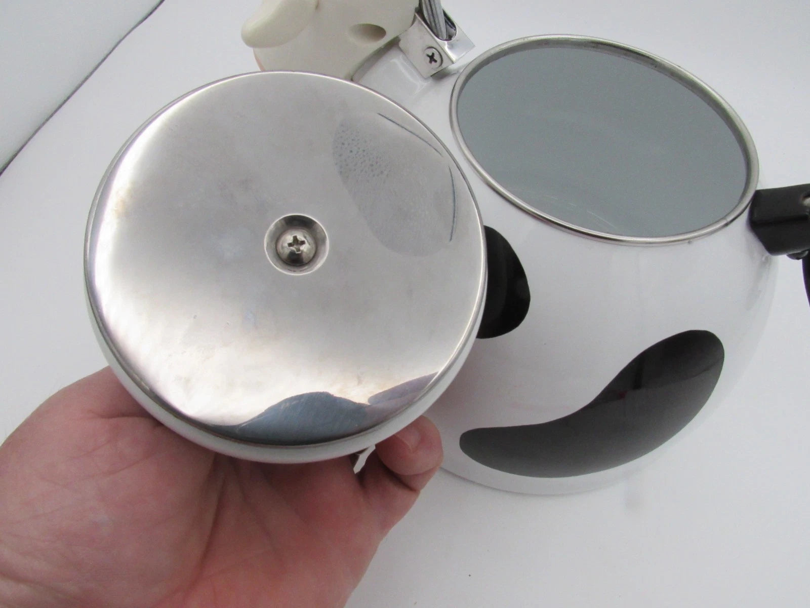 M Kamenstein Black White Cow Whistling Tea Kettle 2.5 qt from 1992