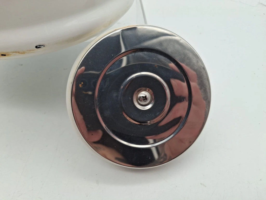 Le Creuset Whistling Tea Kettle White Enamel Steel 1.7 - Enamel/Steel