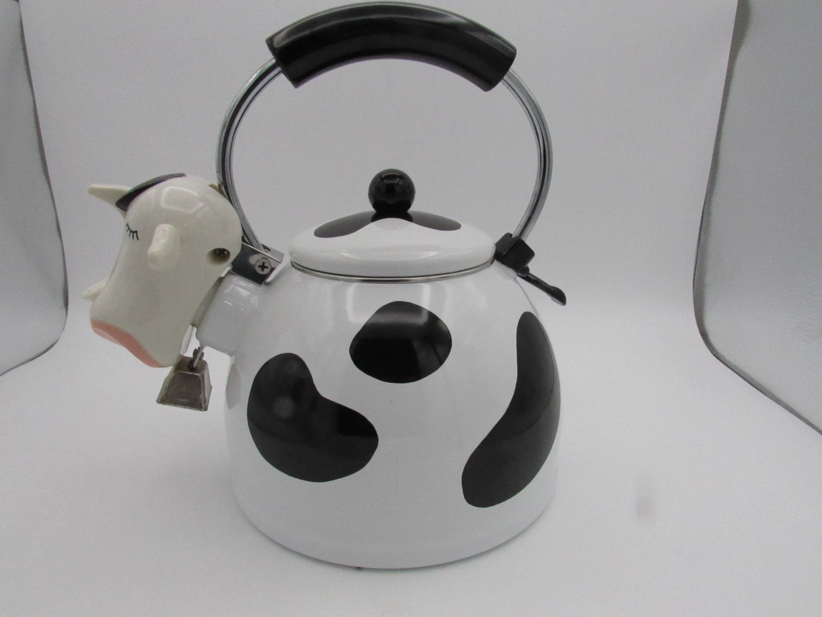 M Kamenstein Black White Cow Whistling Tea Kettle 2.5 qt from 1992