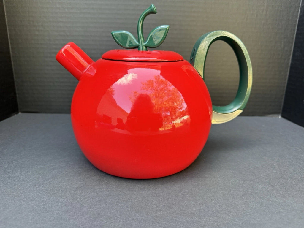 Copco - Enamel Tomato Tea Kettle - Brilliant Red - 2.5 Quarts