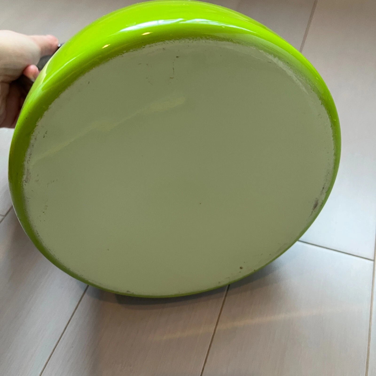 Le Creuset Lime Green Enamal On Steel Kiwi Whistling Tea Kettle 1.6 qt VGC