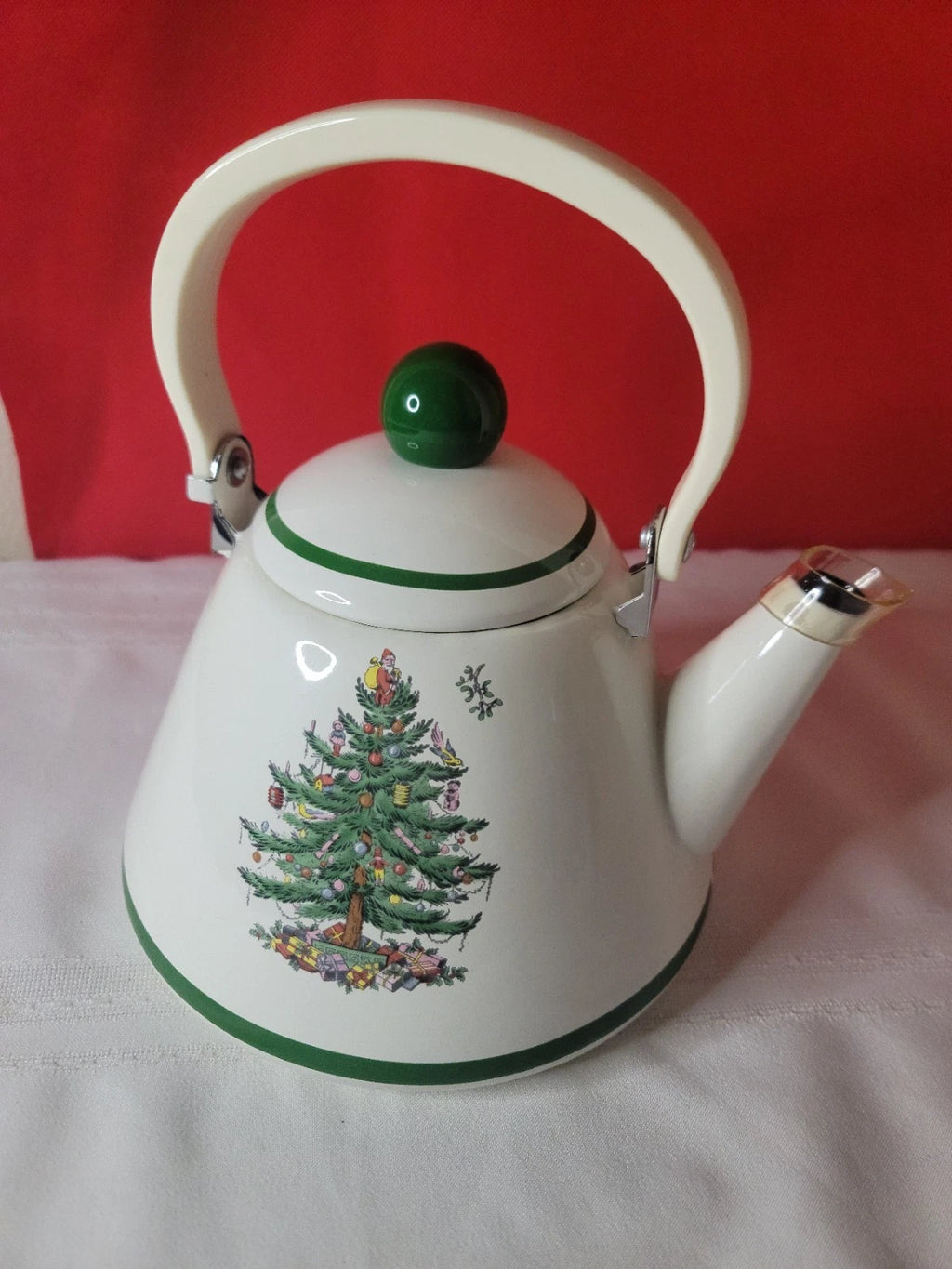 NEW Spode Christmas Tree Metal Kettle and Lid Tea Pot 2.5 Qt Unused Condition