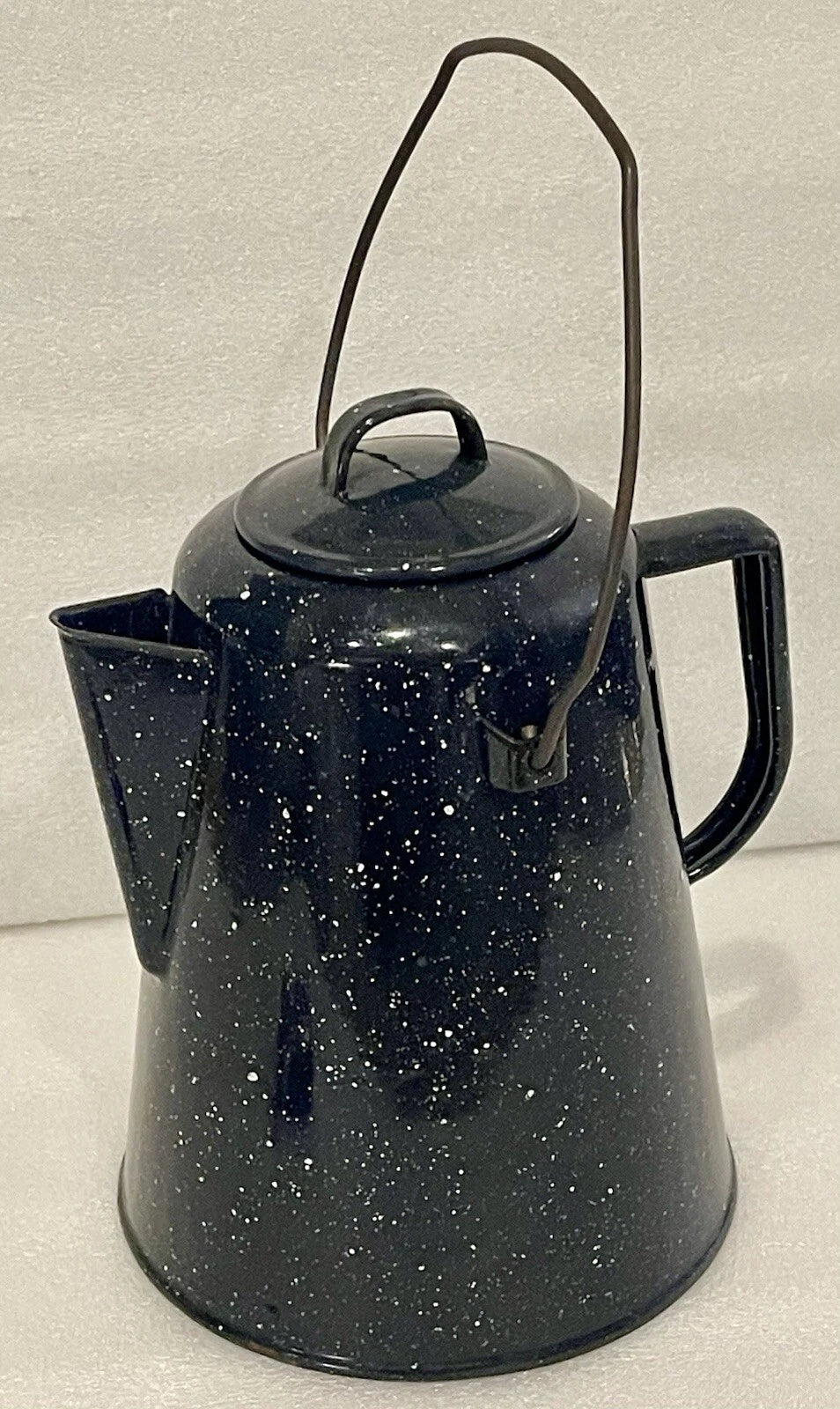 Vintage Black Speckled Graniteware 8 cup Camping Farmhouse Coffee Pot with lid