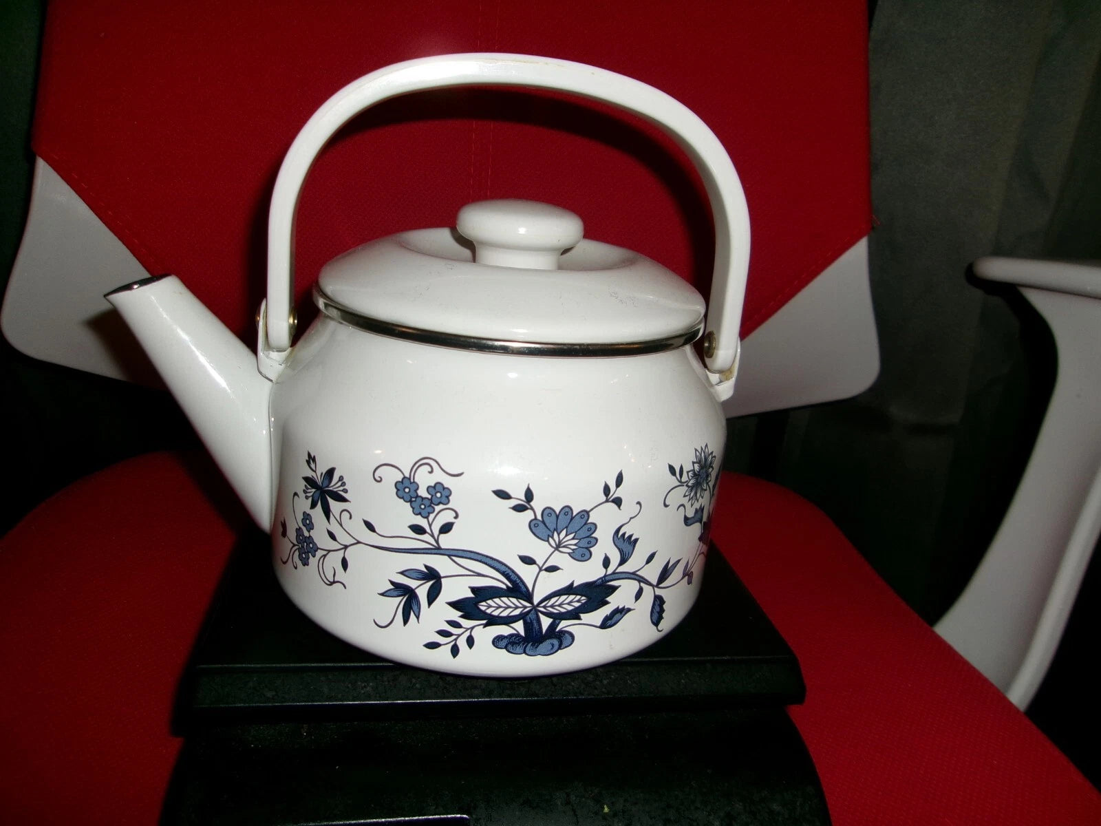 tea kettle white and blue flowers on it made in thailand