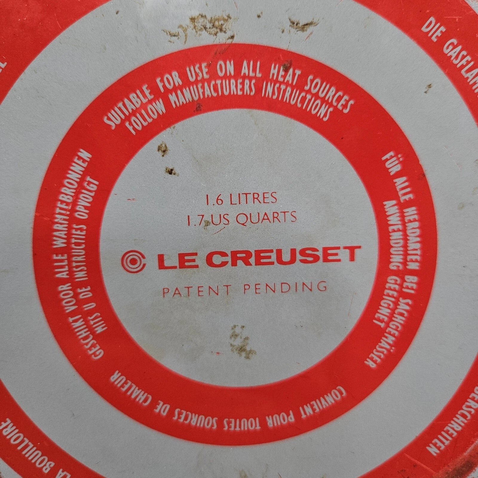 Le Creuset Enamel On Steel Classic Whistling Kettle Red Flame 1.7 Quarts 1.6 L