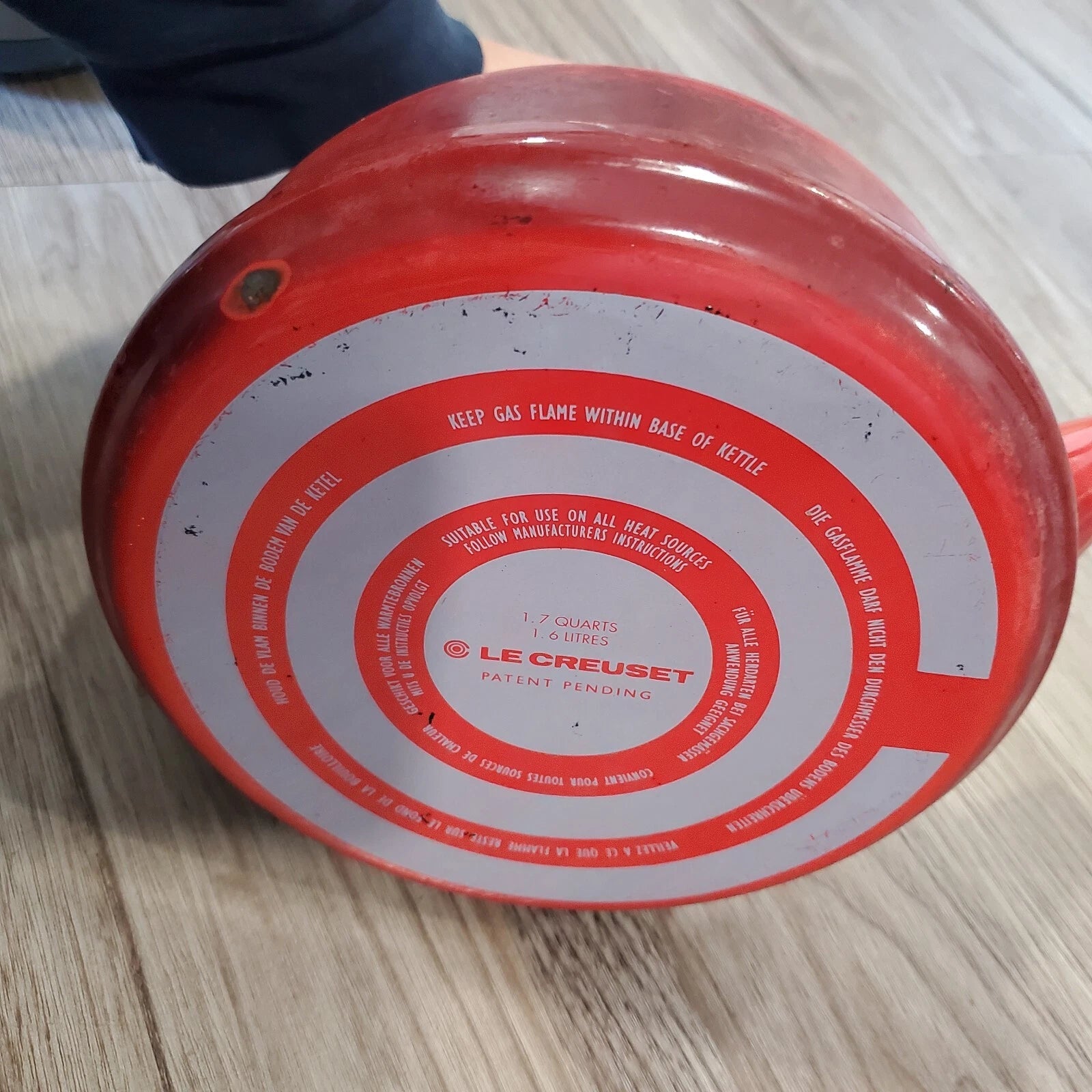 Le Creuset 1.6L / 1.7Qt Classic Tea Kettle Red Cerise Enamel On Steel