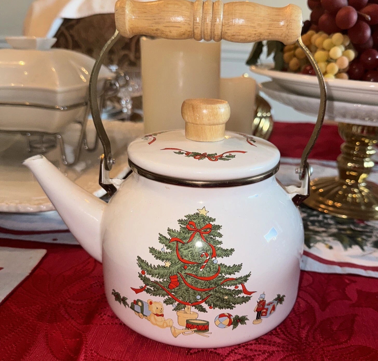 Christmas Tea Pot Vtg Enamel Wood Handle Christmas Tree Holiday Decor Kettle