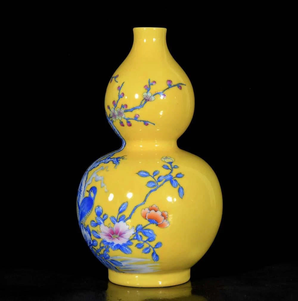 Qianlong Signed Old Chinese Colour Enamel Vase W/bird N3683