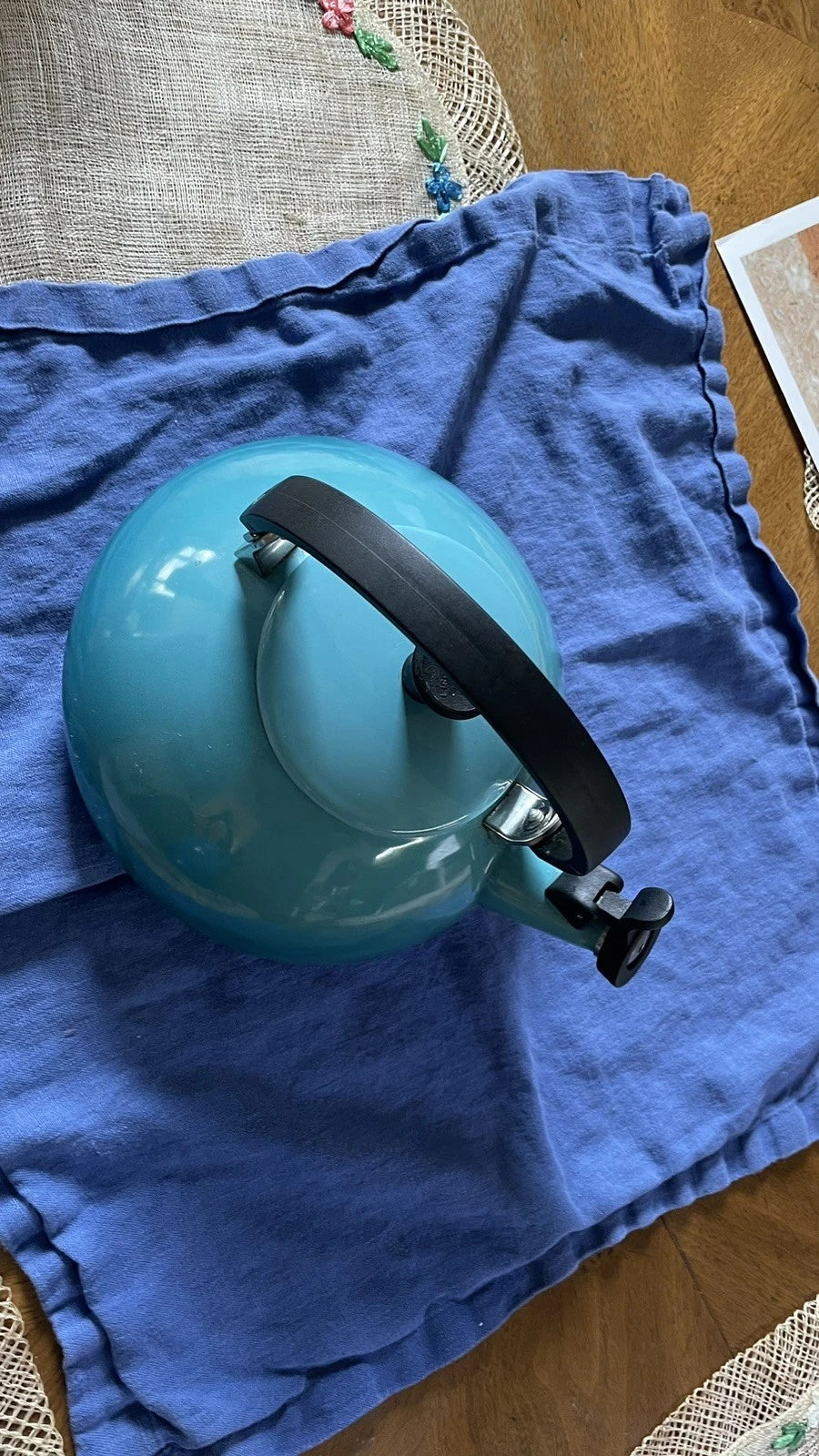 Le Creuset Light Blue ZEN Tea Kettle - 1.5 liter or 1.6 quart - Whistling