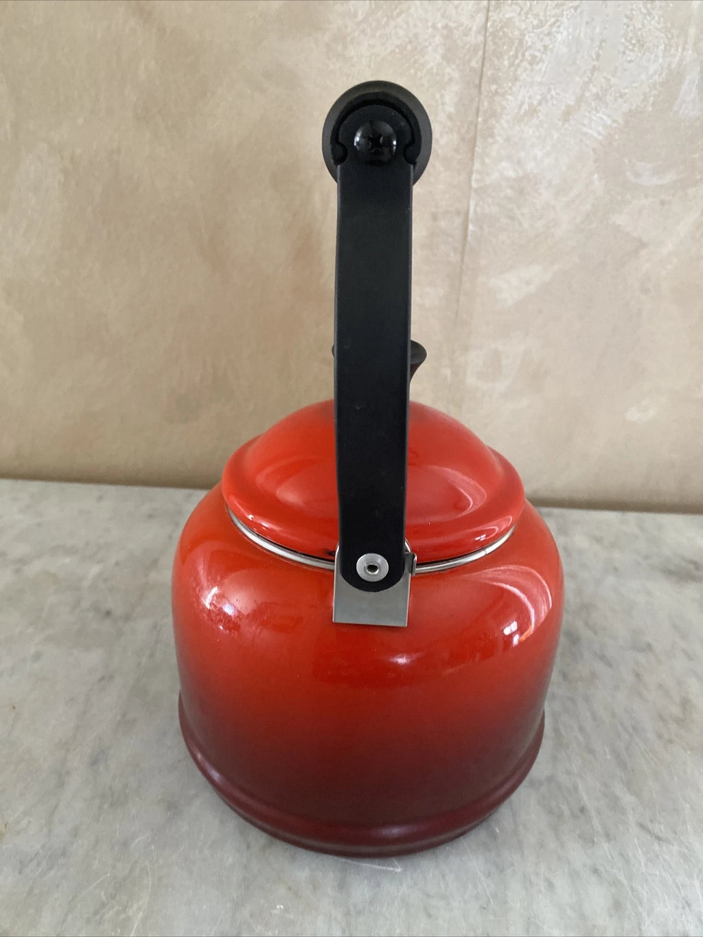 Le Creuset Whistling Tea Kettle 1.25 Quarts 1.1L Teapot Red Enamel