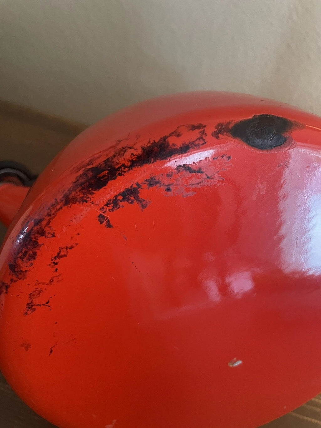 Le Creuset Carmin Red Halo Whistling Tea Kettle Enamel on Steel 1.5L 1.6 Qt