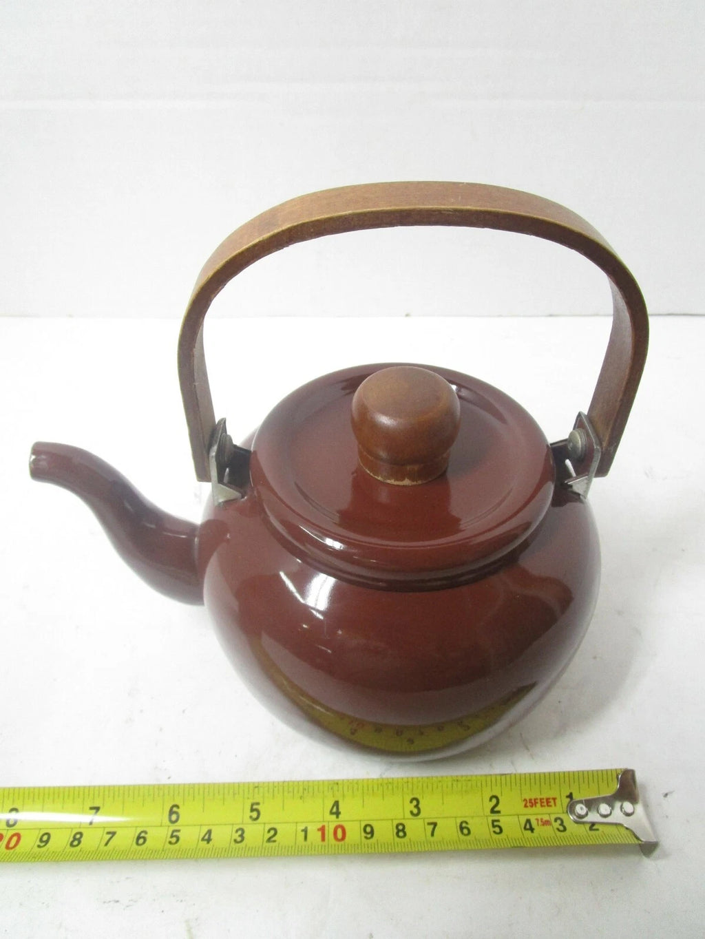 Gailstyn Sutton Taiwan Brown Vintage Enamelware Kettle Wood Handle Teapot