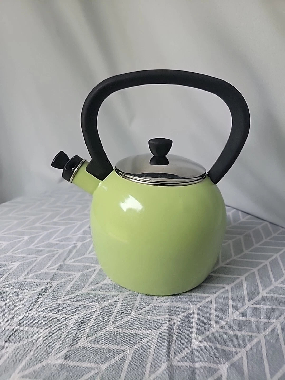 Copco Tea Kettle Avacodo Green 2 QT Whistling Stainless Steel Enamel Wilton