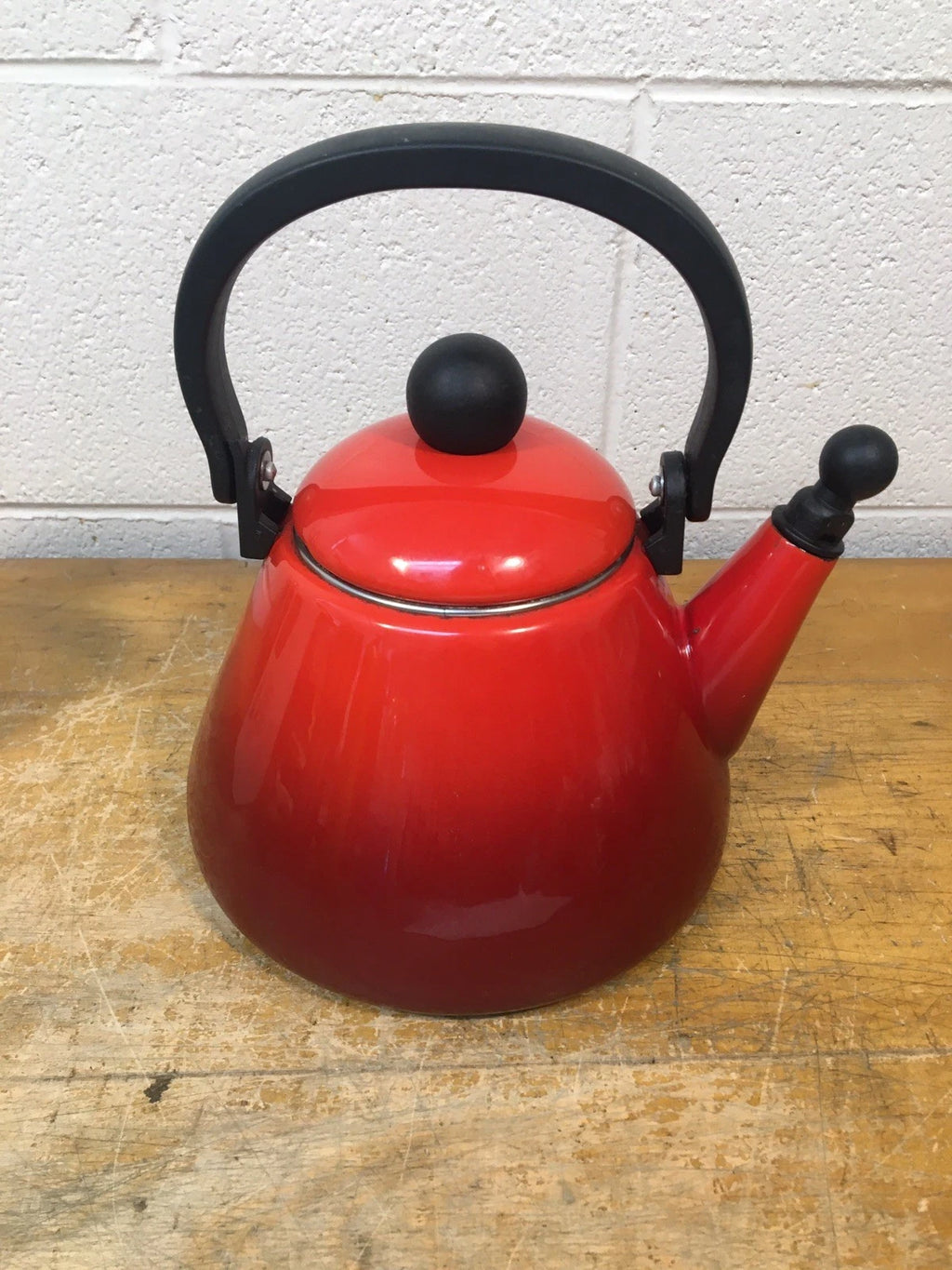 Le Creuset Tea Pot Kettle 1.6L 1.7Qt Enamel fire red nice