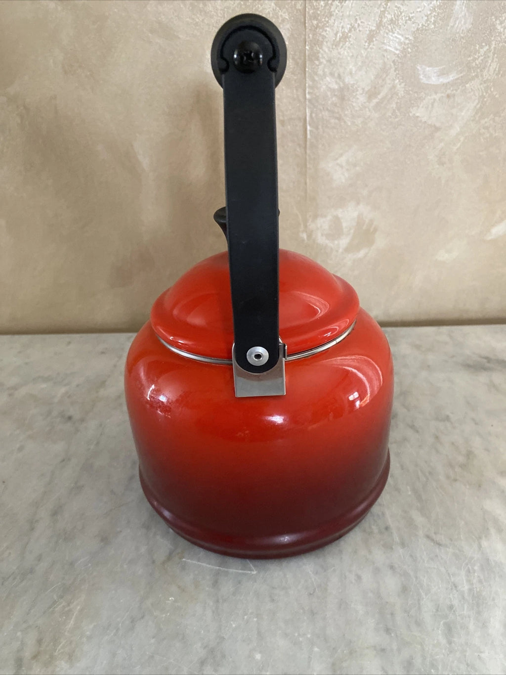 Le Creuset Whistling Tea Kettle 1.25 Quarts 1.1L Teapot Red Enamel