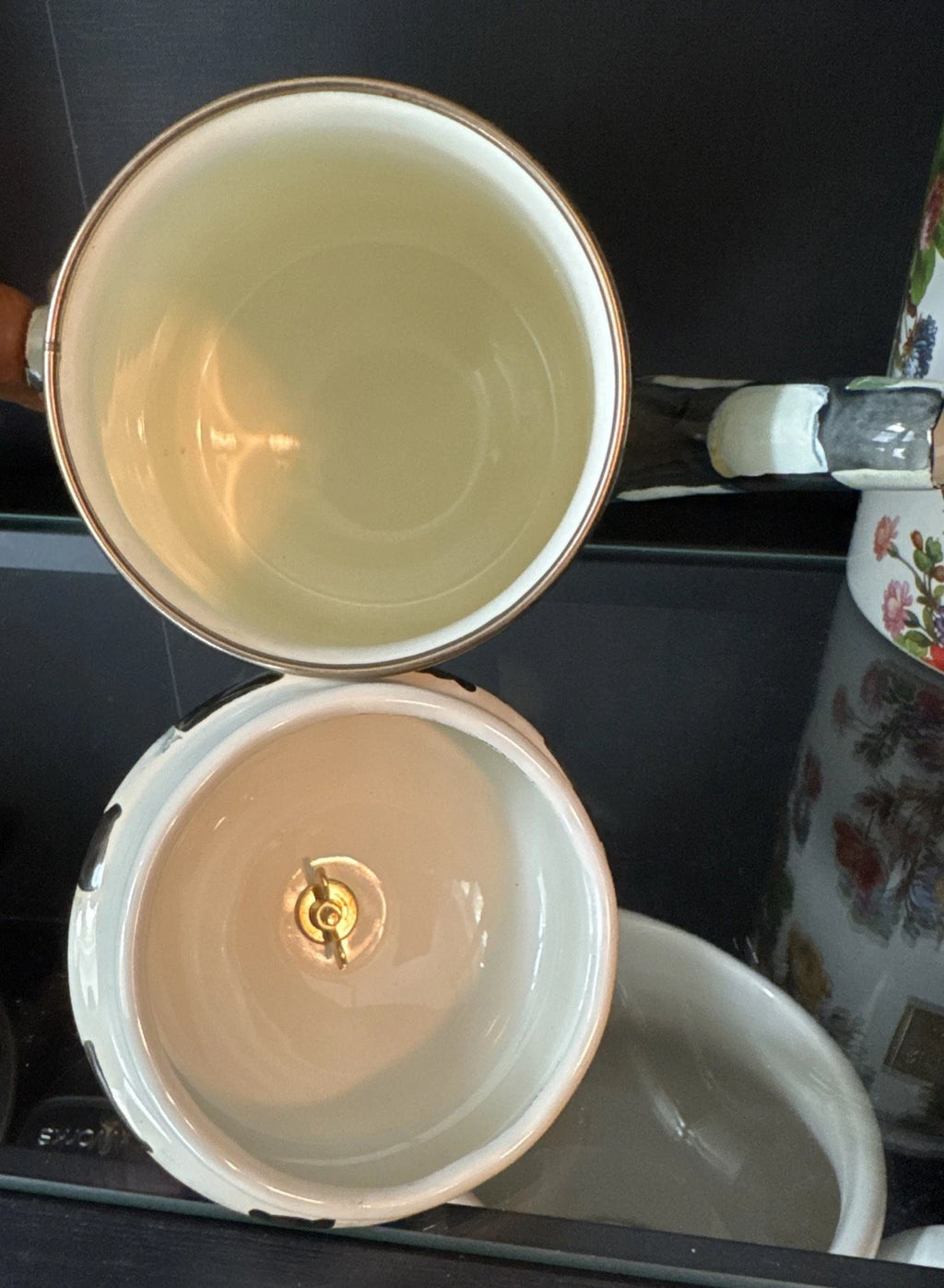 NEW MACKENZIE CHILDS COURTLY CHECK COFFEE POT & LID ENAMELWARE Large Tea Pot