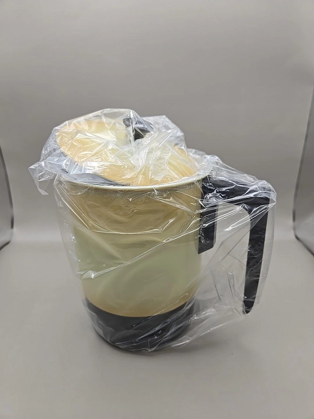 VALIANT HOT Water POT 4 CUP ELECTRIC Enameled ALUMINUM WATER #927186 Yellow