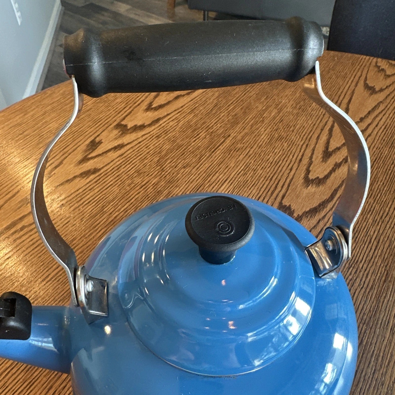 Le Creuset Lapis Blue Classic Whistling Tea Kettle 1.7Qt Enamel on Steel