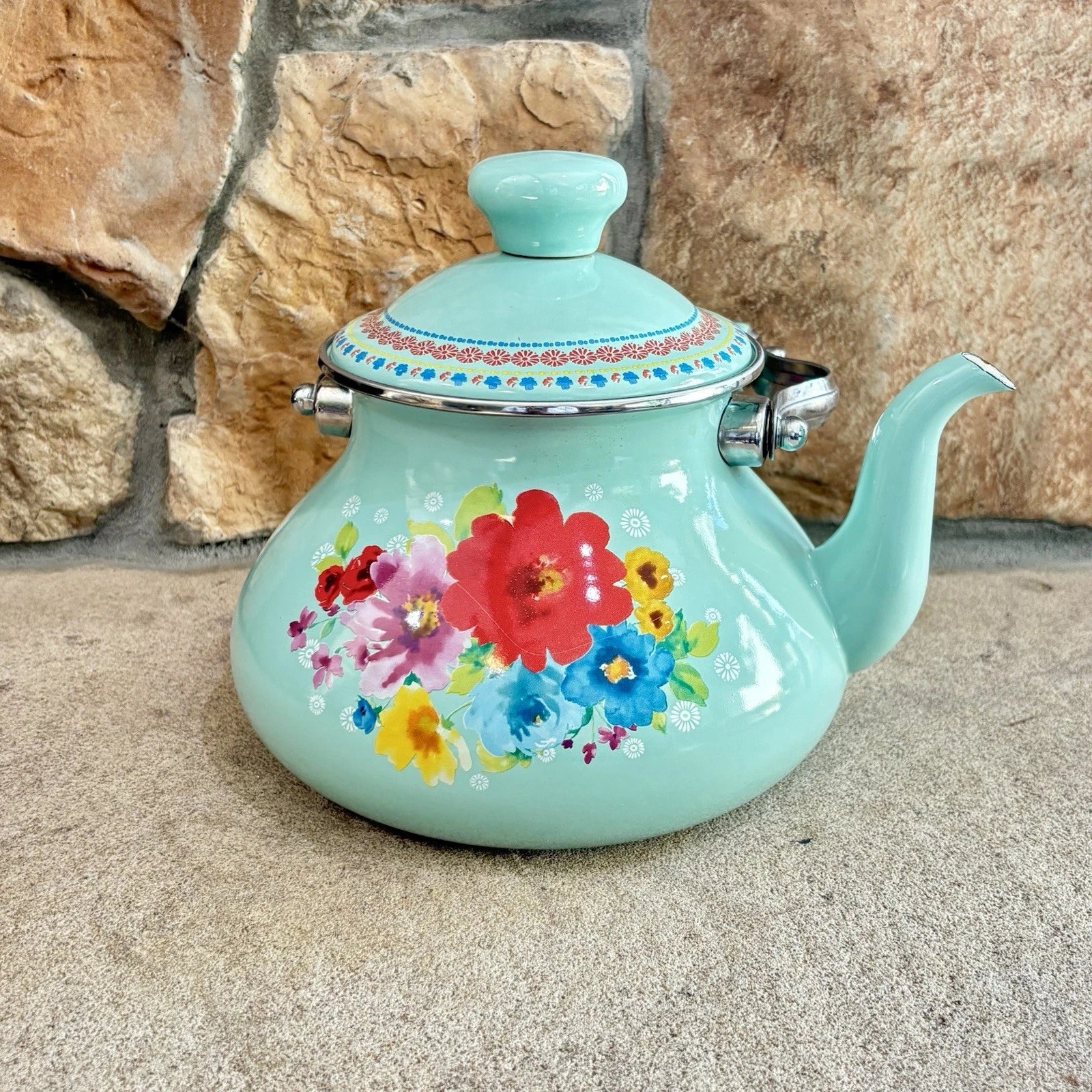 The Pioneer Woman Breezy Blossom Enamel on Steel 1.9-Quart Tea Kettle
