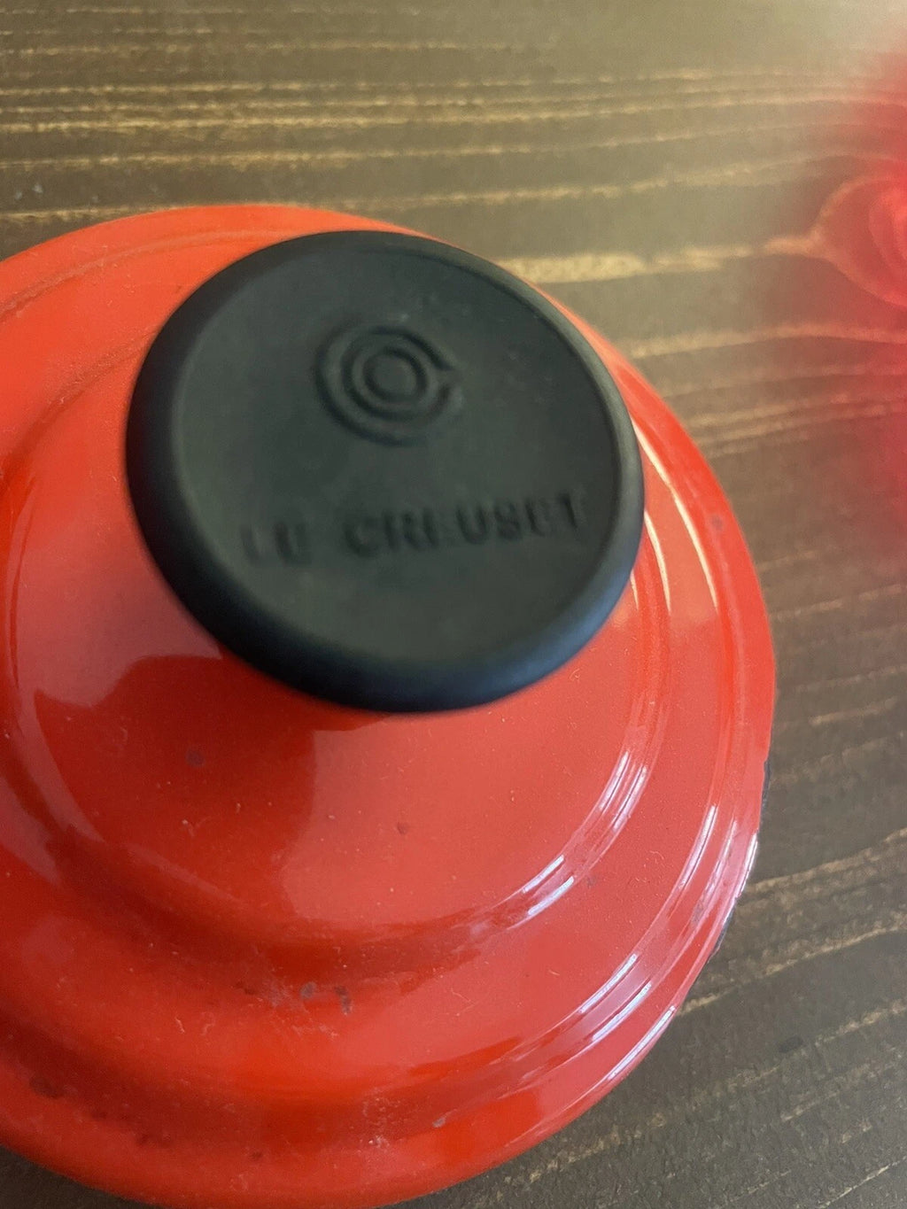 Le Creuset Carmin Red Halo Whistling Tea Kettle Enamel on Steel 1.5L 1.6 Qt