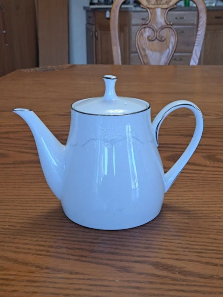 Noritake 6441 Whitebrook Pattern 6 5/8" Teapot/Coffee MCM Floral Bouquet Design