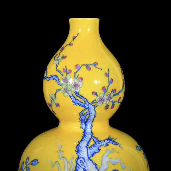 Qianlong Signed Old Chinese Colour Enamel Vase W/bird N3683