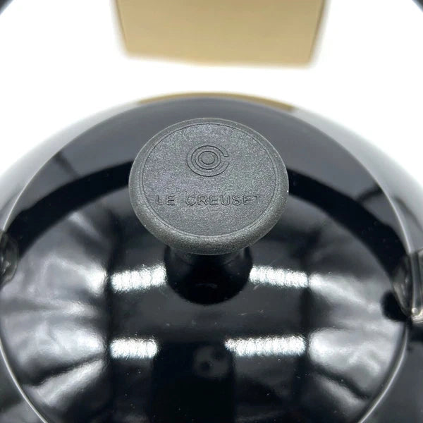 Le Creuset Zen Whistling Tea Kettle Black Enamel on Steel 1.5L/ 1.6 Qt